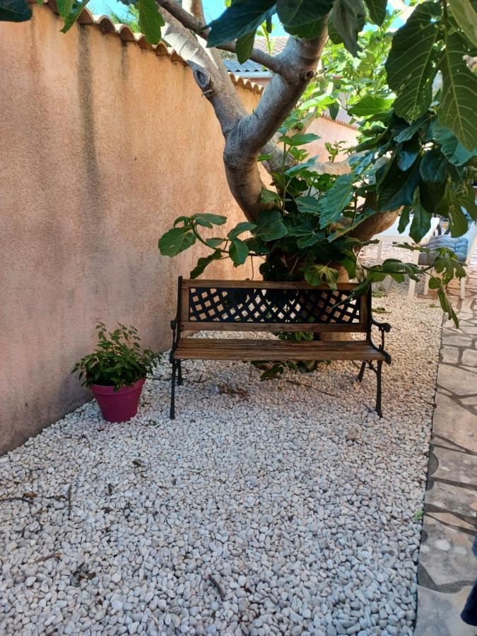 Le Clos D'Amandine Apartment Sallèles-dʼAude Exterior foto